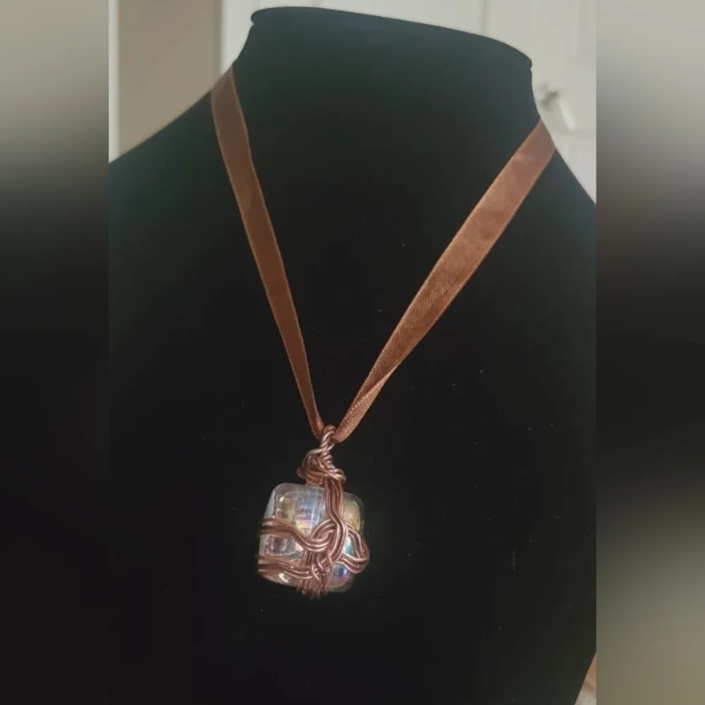 Cherry greek Stone Pendant.🌴